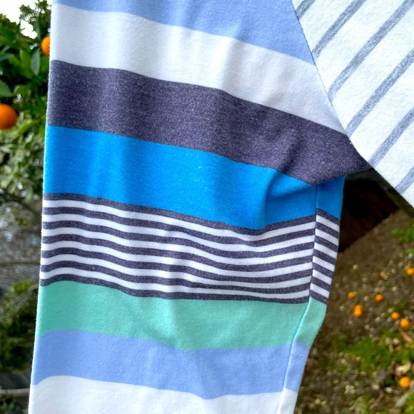 Cute Shirt With 3/4 Sleeves!!! - Picture 5 of 5